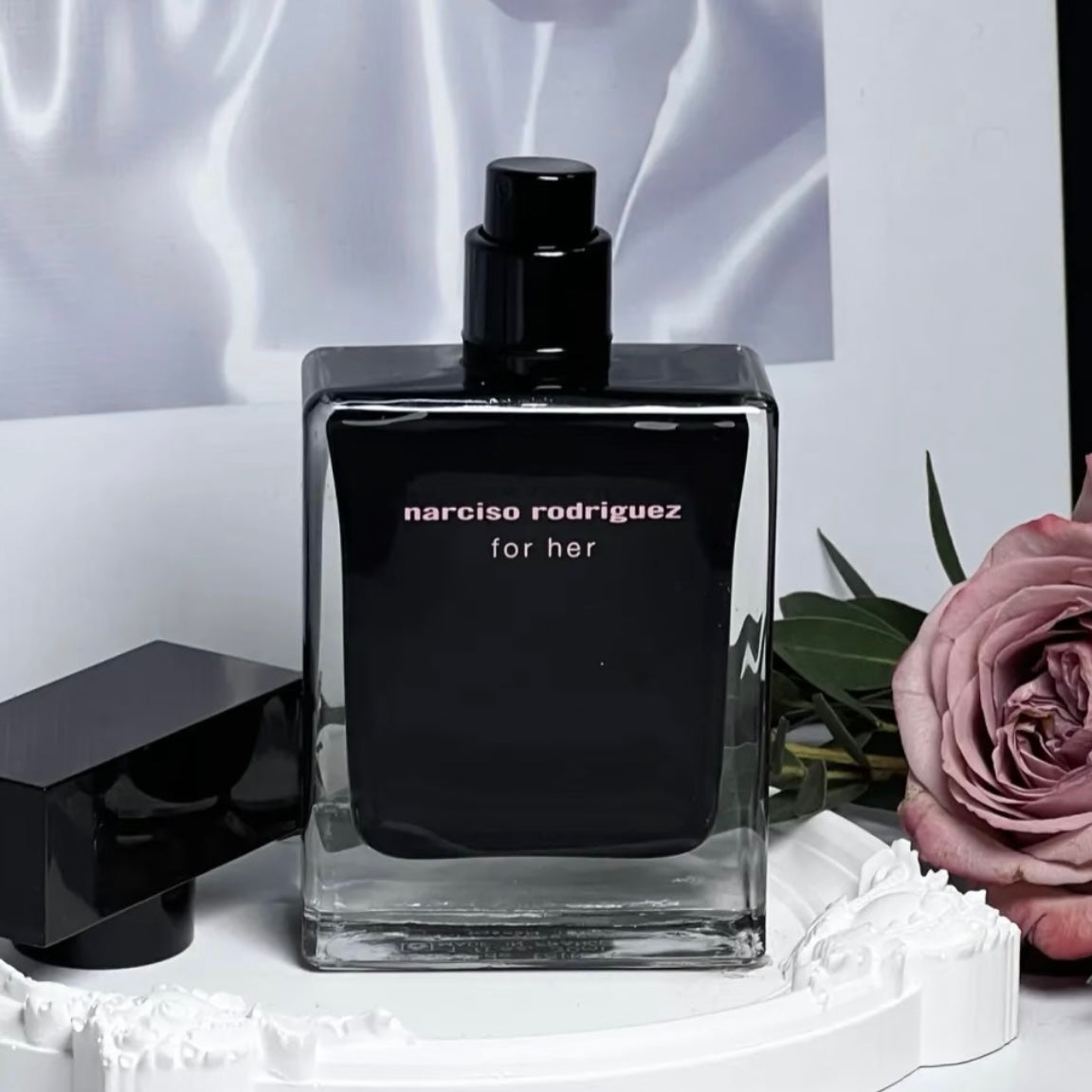 Narciso Rodriguez For Her Eau de Toilette For Women 100ml Velamy Luxury